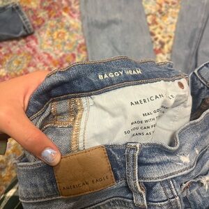 American Eagle Baggy Jeans
